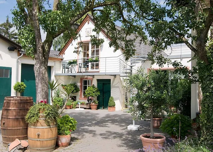 Weingut Endesfelder * Mehring (Rhineland-Palatinate)